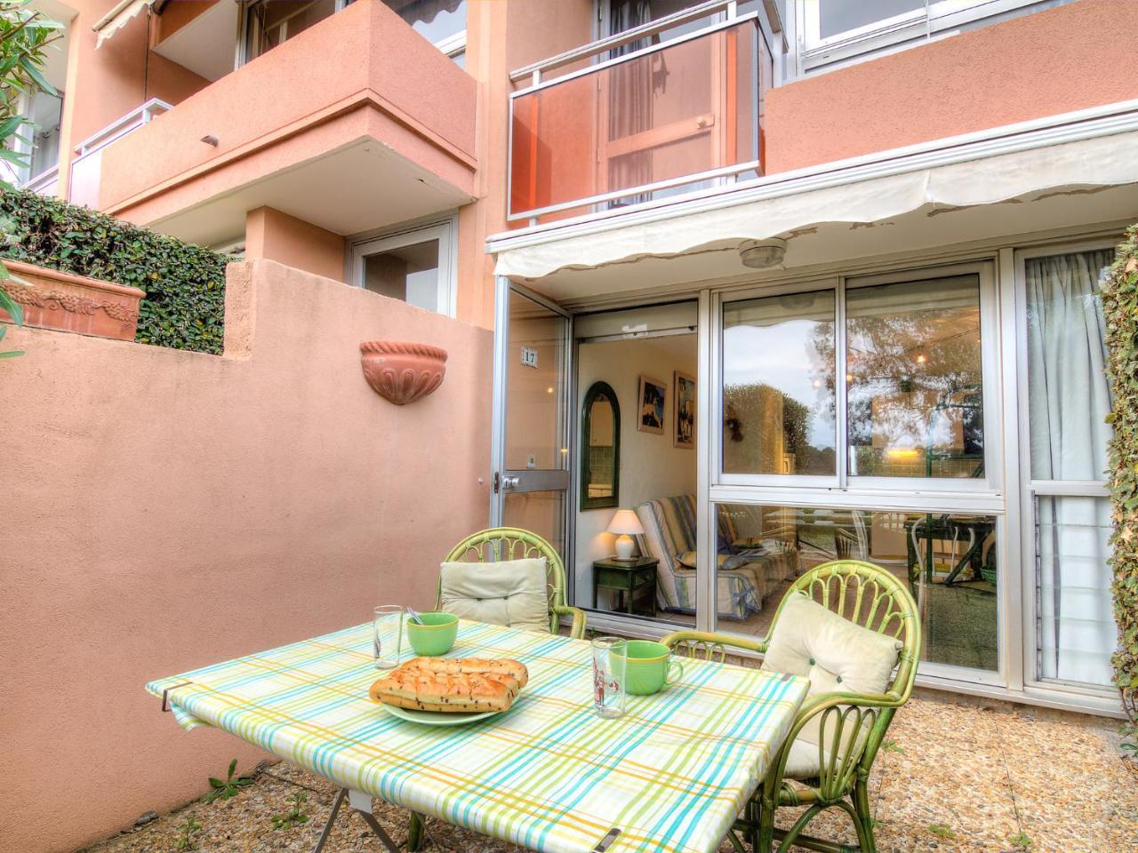 Apartment Les Jardins De La Mer-2 By Interhome Cavalaire-sur-Mer Luaran gambar