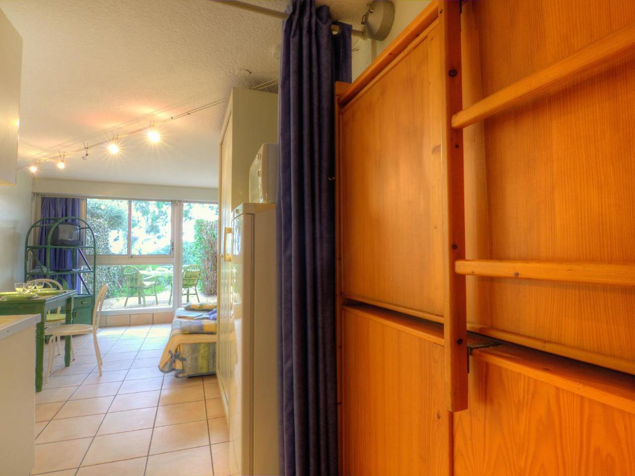 Apartment Les Jardins De La Mer-2 By Interhome Cavalaire-sur-Mer Luaran gambar