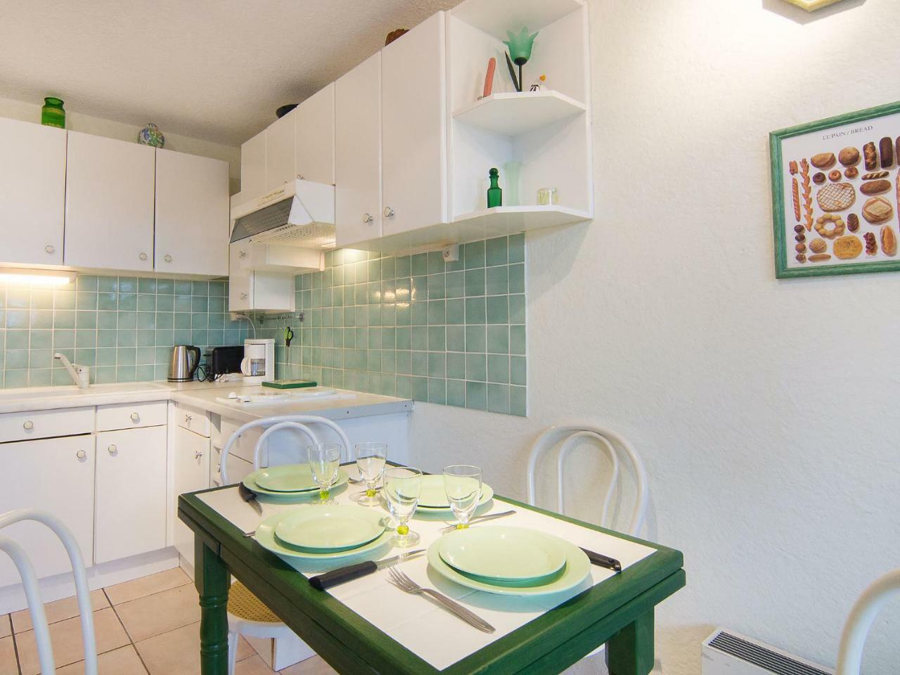 Apartment Les Jardins De La Mer-2 By Interhome Cavalaire-sur-Mer Luaran gambar