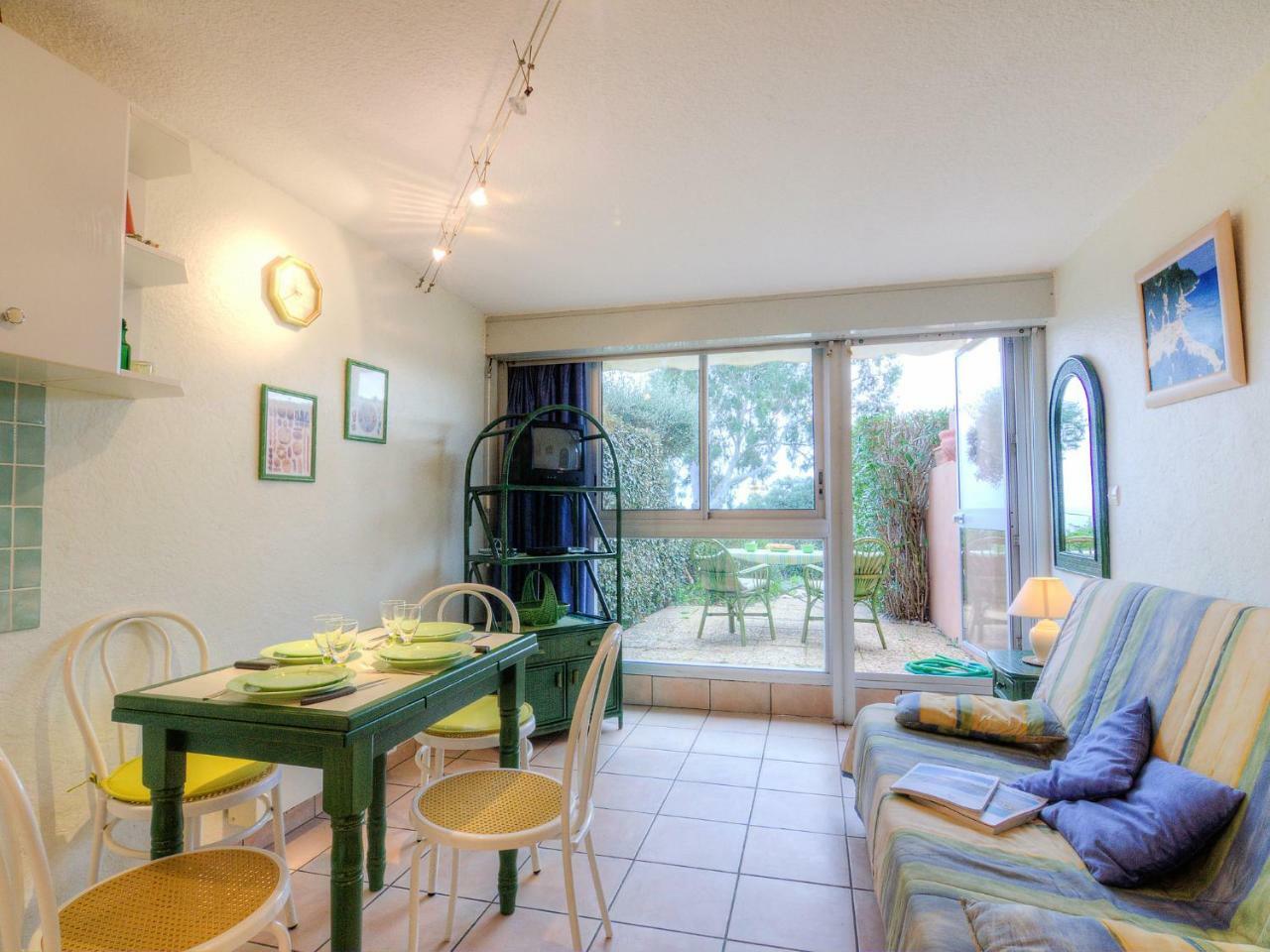 Apartment Les Jardins De La Mer-2 By Interhome Cavalaire-sur-Mer Luaran gambar