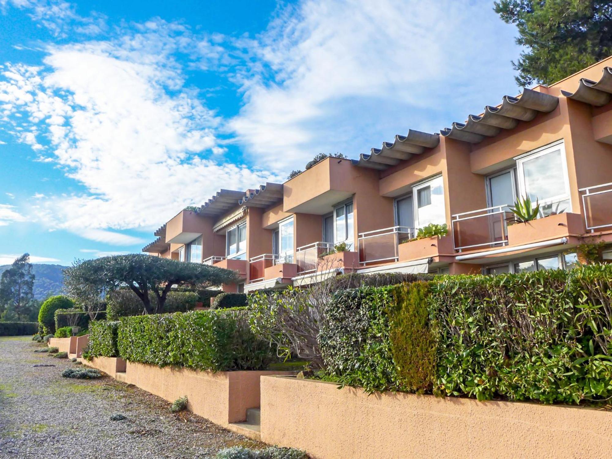 Apartment Les Jardins De La Mer-2 By Interhome Cavalaire-sur-Mer Luaran gambar